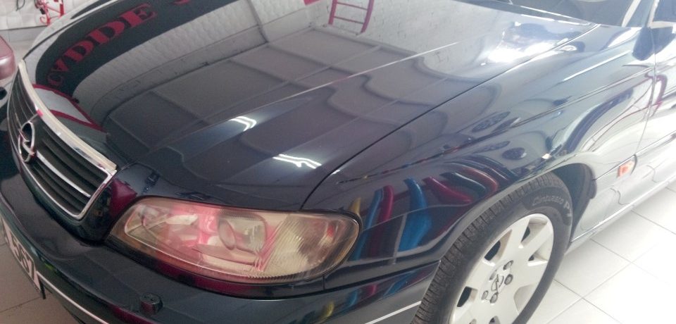Opel Omega 2.5 V6