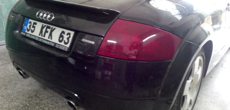 Audi tt kırmızı stop kaplama